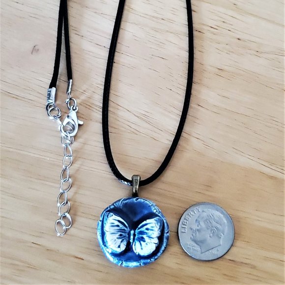 Handmade Ceramic Persian Blue Butterfly Pendant Necklace - Picture 5 of 10